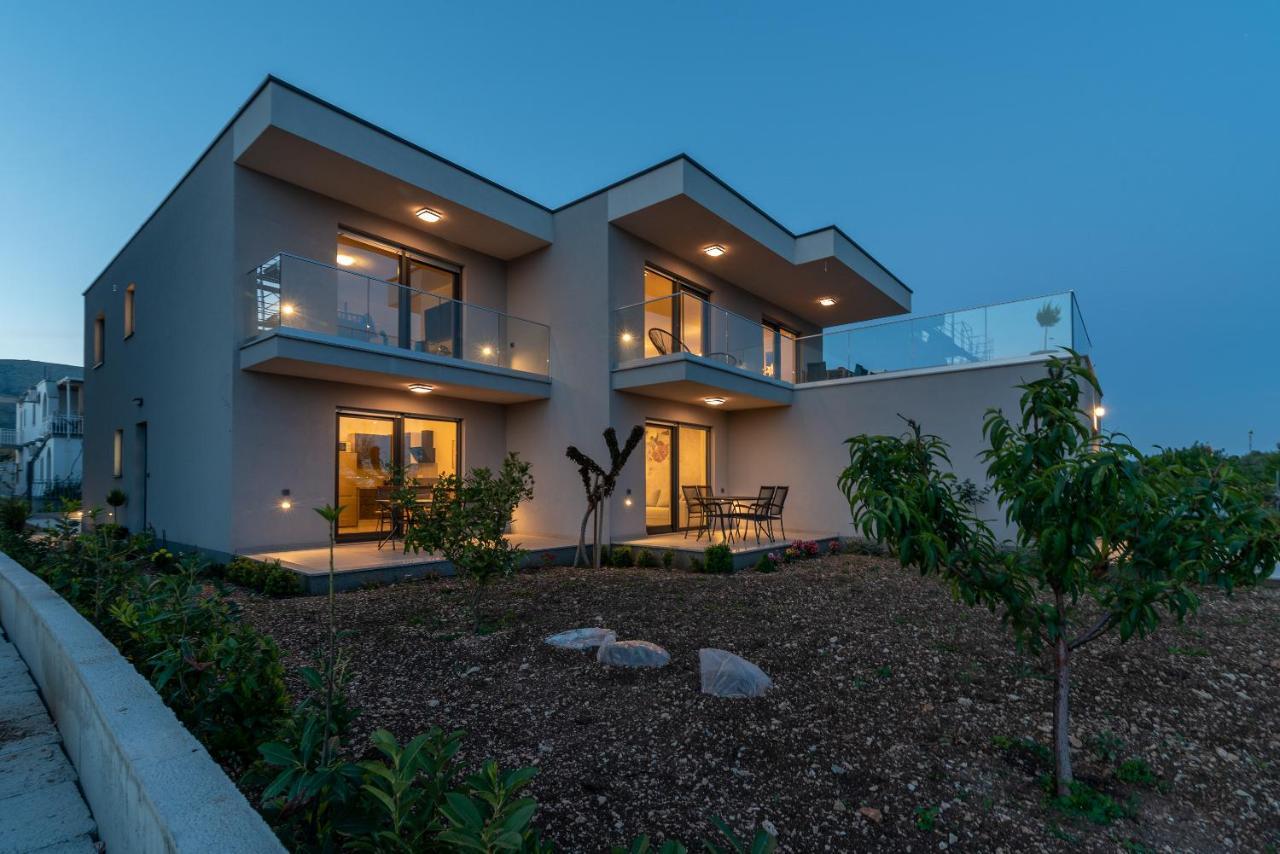 Infinity Residence Τρογκίρ Εξωτερικό φωτογραφία