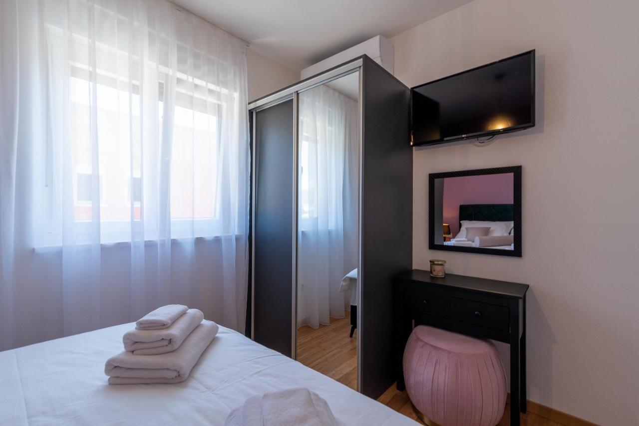 Infinity Residence Τρογκίρ Εξωτερικό φωτογραφία